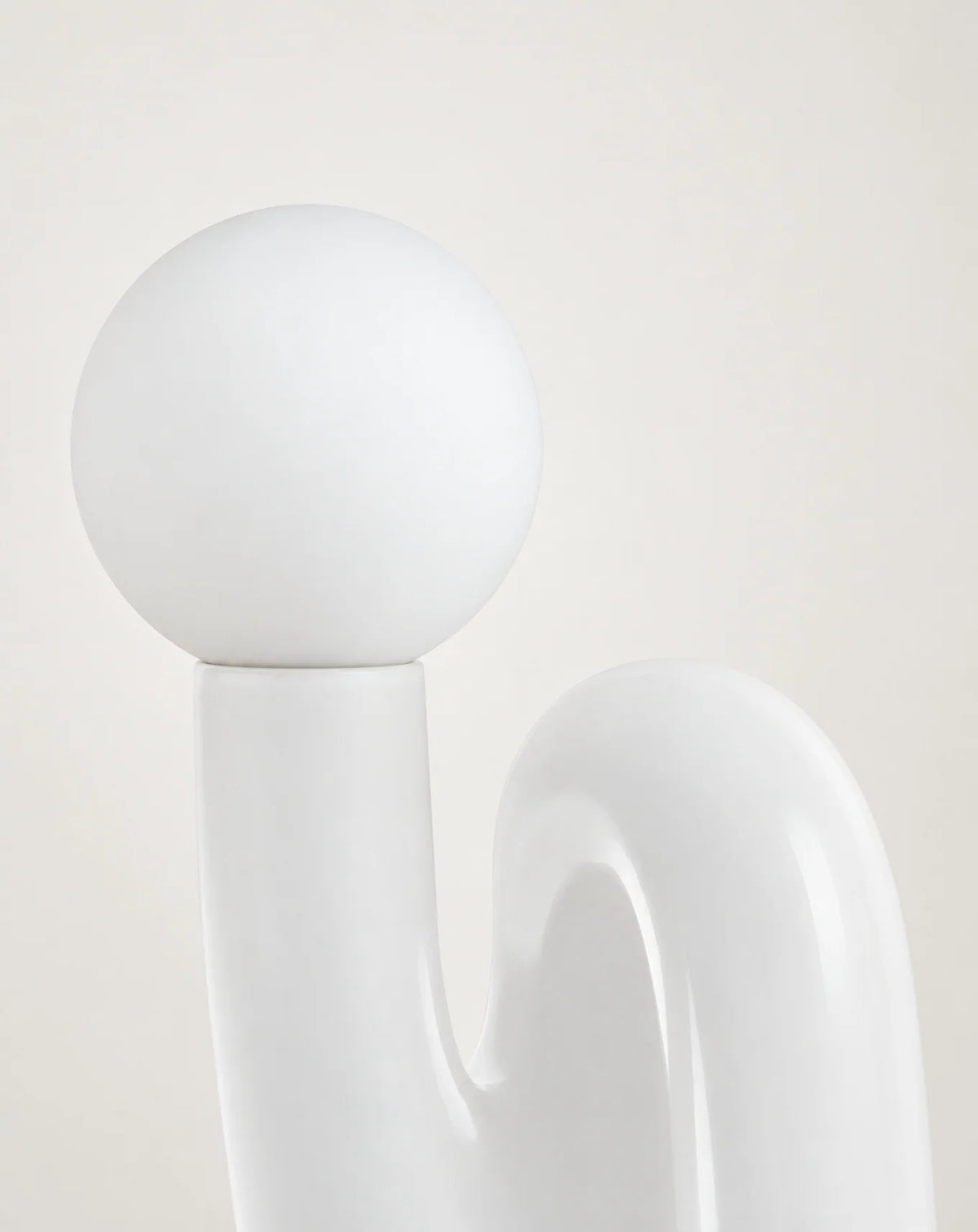 Elocci | Stylish Sculptural Resin Frosted Glass Table Lamp 4