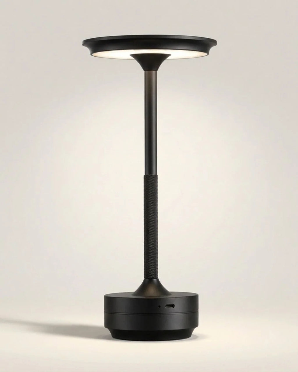 Black cordless table lamp