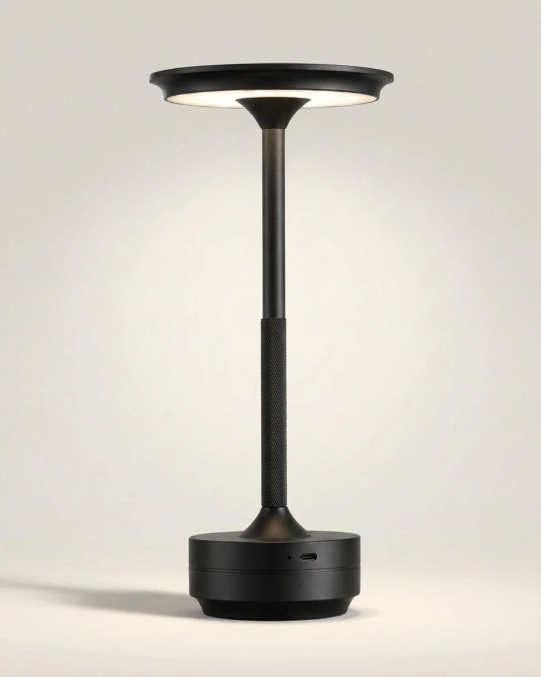 Black cordless table lamp