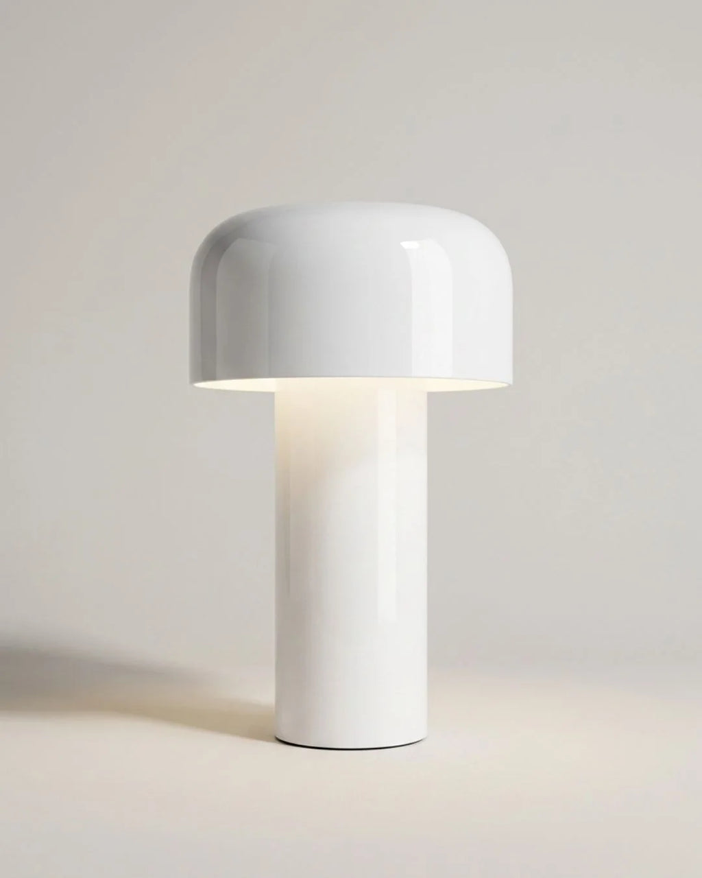 White glossy cordless table lamp