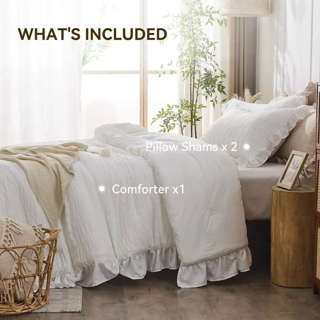 White seersucker bedding set contents